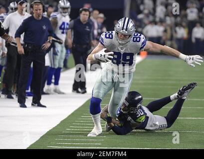 Dallas Cowboys tight end Blake Jarwin (89) makes a catch during