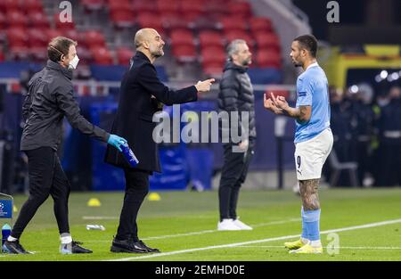 Trainer Pep Guardiola (City), Gabriel Jesus (City) Borussia Mönchengladbach - Manchester City Budapest, 24.02.2021, Fussball; Champions League, Saison Stock Photo