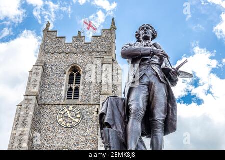 The statue beside St Peters church in the Market Square, Sudbury Suffolk UK of the famous artist Thomas Gainsborough (1727 - 1788) - He was born in th Stock Photo