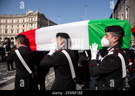 Rome, Italy. 25th Feb, 2021. Exit of the coffins from the church after the funeral in Rome, Italy on February 25, 2021. (Photo by Matteo Nardone/Pacific Press/Sipa USA) Credit: Sipa USA/Alamy Live News Stock Photo