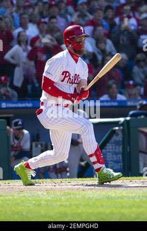 March 28, 2019: Philadelphia Phillies catcher J.T. Realmuto (10) in action  during the MLB game between the Atlanta Braves and Philadelphia Phillies at  Citizens Bank Park in Philadelphia, Pennsylvania. Christopher  Szagola/CSM(Credit Image: ©
