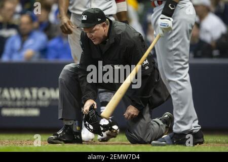 The San Francisco Giants' Buster Posey argues a strike three call by home  plate umpire, Ron Kulpa to end the fifth inning against the St. Louis  Cardinals at AT&T Park in San