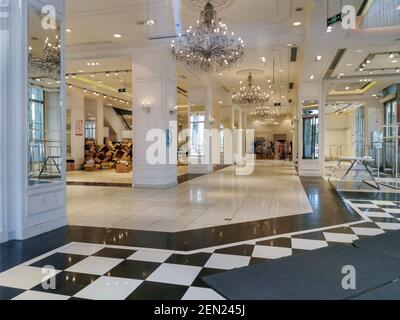 View of a store of Forever 21 to close down on the West ...