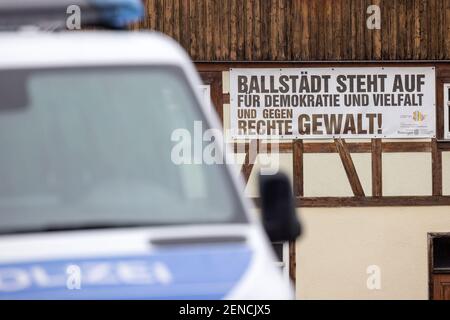 Thuringia, Ballstädt, 26 February 2021: A poster with an appeal against right-wing violence hangs in view of a house of the right-wing scene where a raid is taking place today. With a large-scale raid, police in several federal states have taken action against a neo-Nazi network. The searches in Thuringia, Saxony-Anhalt and Hesse involved suspected large-scale drug trafficking and money laundering, according to the Thuringia State Criminal Police Office (TLKA) on Friday morning. Credit: dpa picture alliance/Alamy Live News Stock Photo