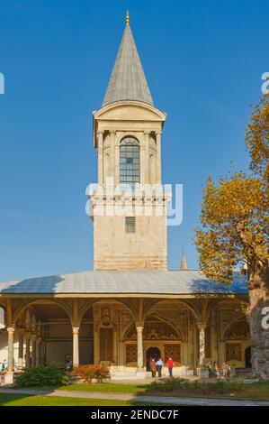 Istanbul, Turkey.  Topkapi Palace. Topkapi Sarayi.  The Divan.  Viziers of the Imperial Council met in here.   Topkapi is part of the Historic Areas o Stock Photo