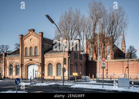 JVA Ploetzensee, Justizvollzugsanstalt,  Pforte 1, Gefaengnismauer, Wachturm, Berlin-Ploetzensee, Deutschland, Europa Stock Photo