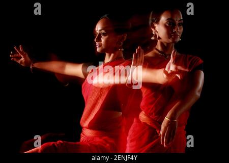 Pin by Subhash Gawarikar on Dancing ganesha | Bharatanatyam poses, Dance  photography poses, Dance photo shoot