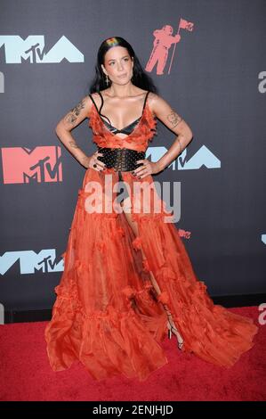Ashley Nicolette Frangipane / Halsey attends the premiere for Showtime