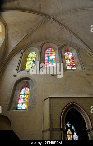 Modern stained glass windows, Nevers Cathedral (Cathédrale Saint-Cyr-et-Sainte-Julitte de Nevers), Nevers, Nièvre, Burgundy, France Stock Photo