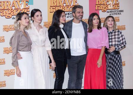 Silvia D'amico, Ilenia Pastorelli,Ambra Angiolini, Luca Argentero