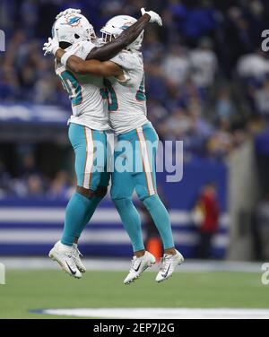 Miami Dolphins defensive back Nik Needham (40) lines up for the