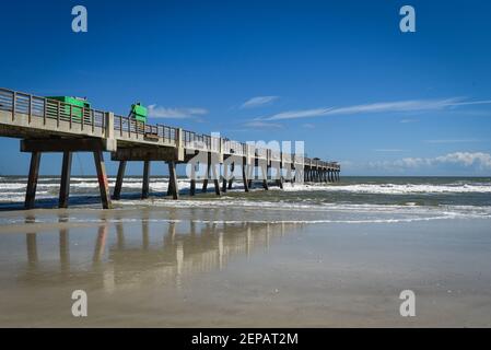 Jacksonville Beach Pier in construction Stock Photo