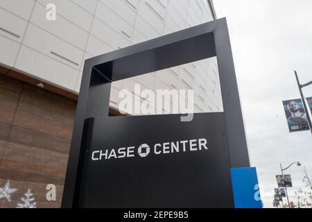 Golden State Warriors NBA basketball draft pick Jordan Poole stands for  team photos on Monday, June 24, 2019, in Oakland, Calif. (AP Photo/Noah  Berger Stock Photo - Alamy