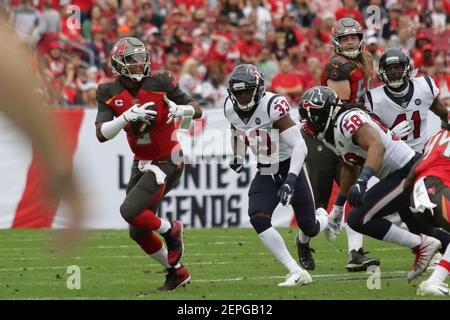 Houston Texans safety A.J. Moore Jr. (33) heads onto the field