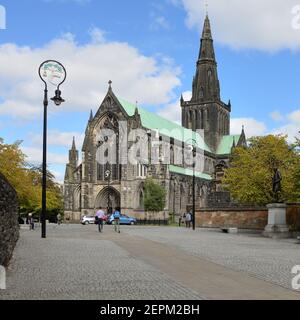 Glasgow Cathedral, the High Kirk of Glasgow, St Kentigern's or St Mungo's Cathedral with its green copper roof is the oldest in Scotland Stock Photo