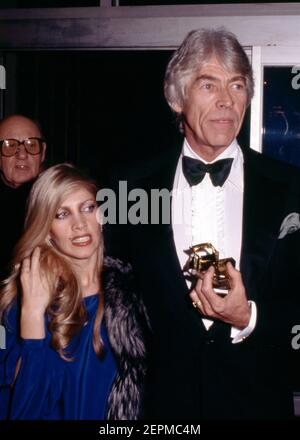 James Coburn and Lynsey de Paul Stock Photo - Alamy