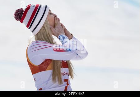 Lindsey Vonn blows kisses to fans during the Venue Ceremony after winning the bronze medal in the Women's Downhill at the Jeongseon Alpine Centre in South Korea on Wednesday, Feb. 21, 2018, in the Peyongchang Winter Olympics. (Photo by Carlos Gonzalez/Minneapolis Star Tribune/TNS/Sipa USA)