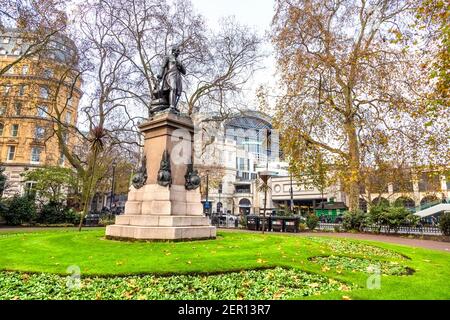 James Outram statue by Matthew Noble in the in Whitehall Gardens, London, UK Stock Photo