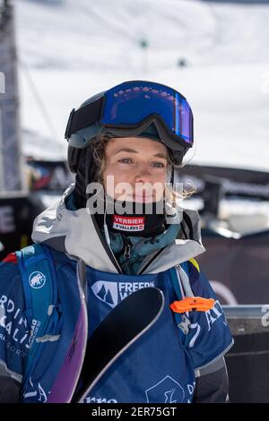 Ordino Arcalis, Andorra: 2021 February 24: Elisabeth Gerritzen in action at the Freeride World Tour 2021 Step 2 at Ordino Alcalis in Andorra in the wi Stock Photo