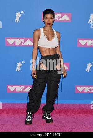 Teyana Taylor walking on the red carpet at The 2018 MTV Video Music