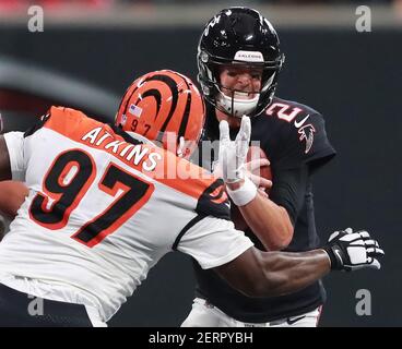 Cincinnati Bengals defensive tackle Geno Atkins (97) against the San  Francisco 49ers during an NFL football game in Santa Clara, Calif., Sunday,  Dec. 20, 2015. (AP Photo/Eric Risberg Stock Photo - Alamy