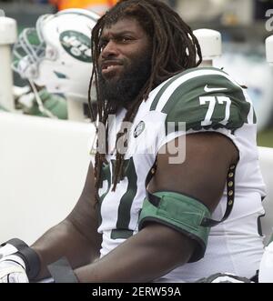 Jacksonville, FL, USA. 30th Sep, 2018. New York Jets offensive guard James  Carpenter (77) during 2nd half NFL football game between the New York Jets  and the Jacksonville Jaguars. Jaguars defeated Jets