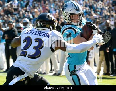 Baltimore Ravens Tony Jefferson (right) and Jacksonville Jaguars' Aaron  Colvin swap shirts after the NFL International Series match at Wembley  Stadium, London Stock Photo - Alamy