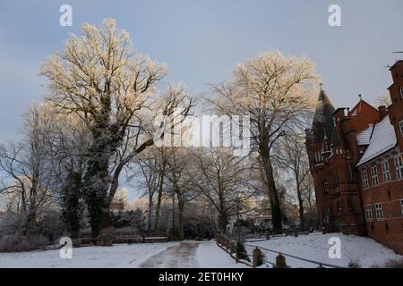 Schloss Bergedorf Castle, the castle gardens in winter, Bergedorf, Hamburg, Hamburg, Germany Stock Photo