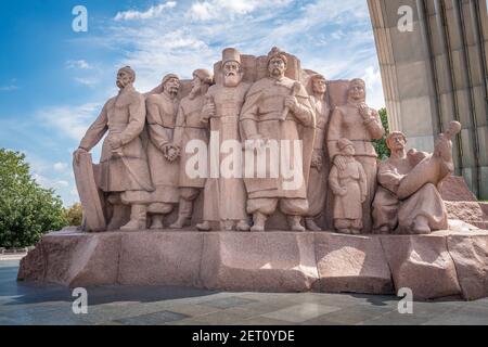Pereyaslav Council participants Monument under People's Friendship Arch - Kiev, Ukraine Stock Photo