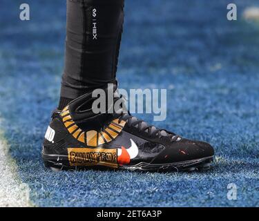 Carson, California, USA. 9th Dec 2018. Cincinnati Bengals defensive end Sam  Hubbard #94 during the Cincinnati Bengals vs Los Angeles Chargers at Stubhub  Center in Carson, Ca on Carson, California, USA. 9th