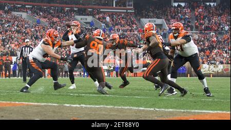 December 9, 2018..Cincinnati Bengals quarterback Jeff Driskel #6 during the  Cincinnati Bengals vs Los Angeles Chargers at Stubhub Center in Carson, Ca  on December 9, 2018. (Photo by Jevone Moore)(Credit Image: ©