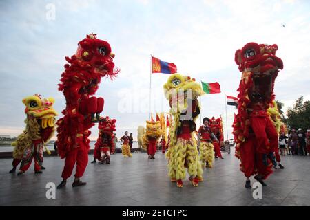  (170127) -- PHNOM PENH, Jan. 27, 2017 (Xinhua) -- Revelers perform lion dance in front of the Royal Palace in Phnom Penh, Cambodia, Jan. 27, 2017. Lion and dragon dances were performed in Cambodia on Friday to greet the Chinese Lunar New Year, or Spring Festival, which falls on Jan. 28. (Xinhua/Sovannara) ****Authorized by ytfs**** (Photo by Xinhua/Sipa USA) 