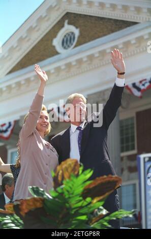 Photograph of President William Jefferson Clinton and First Lady Hillary Rodham Clinton at the Huntington Train Trip Kick-Off Event. Stock Photo
