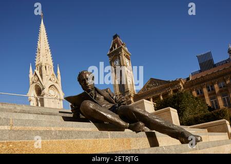 Birmingham city centre landmark Thomas Attwood in Chamberlain Square bronze by sculptors Sioban Coppinger  Fiona Peever Stock Photo