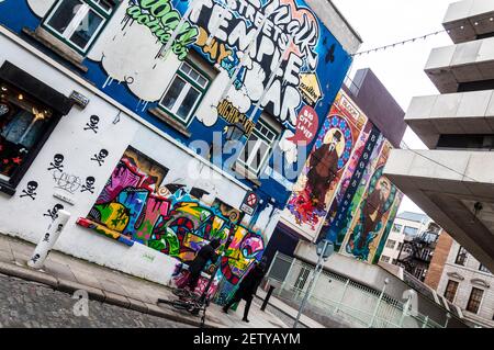 Graffiti and street art in Crown Alley, Temple Bar, Dublin, Ireland Stock Photo