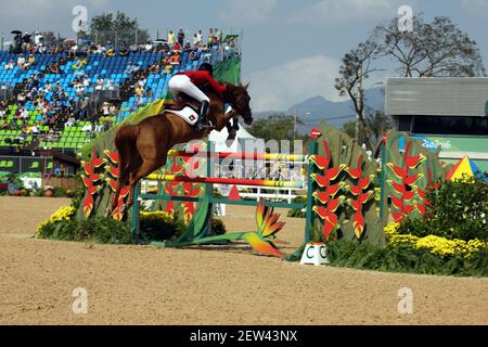 Luciana Diniz, riding Fit For Fun at the 2016 Olympic Games in Rio de Janeiro, Brazil Stock Photo