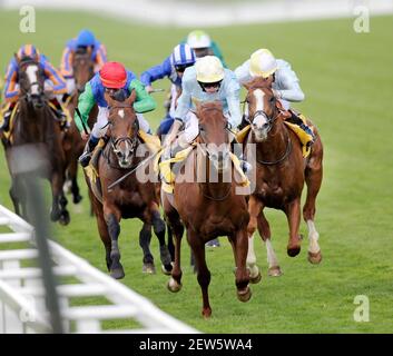 RACING ASCOT.  THE KING GEORGE V1 & QUEEN ELIZABETH STAKES. 25/7/09. RYAN MOORE WINS ON CONDUIT FROM ASK (RED) AND TARTAN BEARER  PICTURE DAVID ASHDOWN Stock Photo