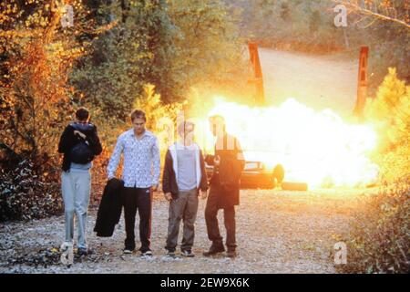 Breckin Meyer, Seann William Scott, Paulo Costanzo, DJ Qualls, 'Road Trip' (2000) DreamWorks Pictures . Photo Credit: Van Redin/DreamWorks Pictures/The Hollywood Archive -  File Reference # 34082-781THA Stock Photo