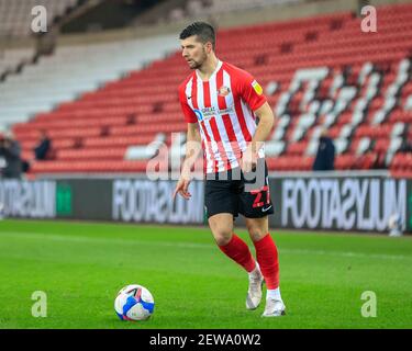 Sunderland, UK. 02nd Mar, 2021. Jordan Jones #27 of Sunderland with the ball in Sunderland, UK on 3/2/2021. (Photo by Iam Burn/News Images/Sipa USA) Credit: Sipa USA/Alamy Live News Stock Photo