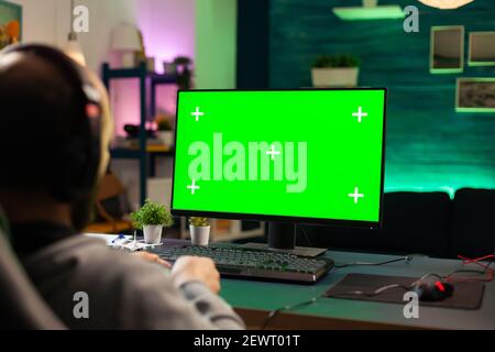 Night Video Game Mock-up Concept: Game play of Multiplayer 3D Shooter ...