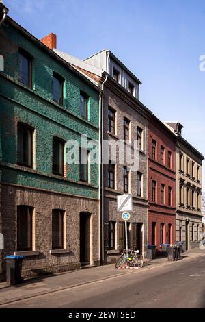 old buildings on Alteburger street 182 - 190 in the Bayenthal district, built around 1860, Cologne, Germany.  Altbauten an der Alteburger Strasse 182 Stock Photo