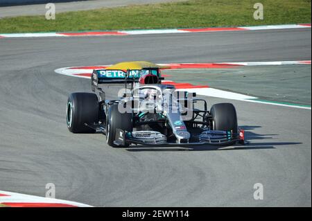 Lewis Hamilton in the training sessions of the Barcelona-Catalonia circuit Stock Photo