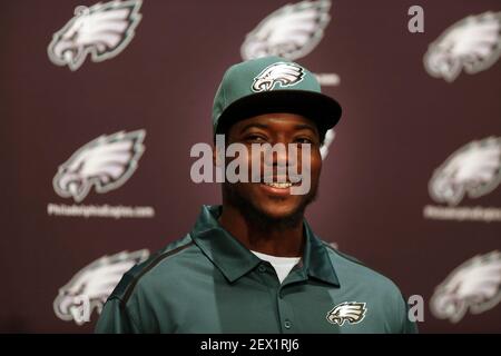 Philadelphia Eagles cornerback Byron Maxwell (31) watches a replay of Detroit  Lions running back Joique Bell's touchdown during the second half of an NFL  football game, Thursday, Nov. 26, 2015, in Detroit.