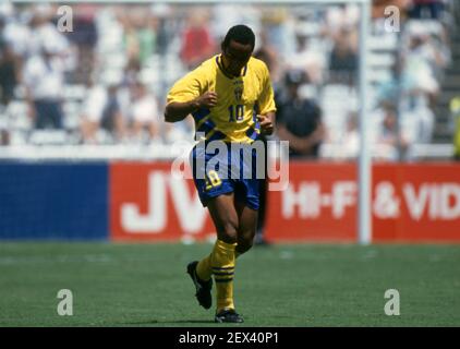 Soccer - World Cup USA 94 - Second Round - Saudi Arabia v Sweden - Cotton  Bowl, Dallas Stock Photo - Alamy