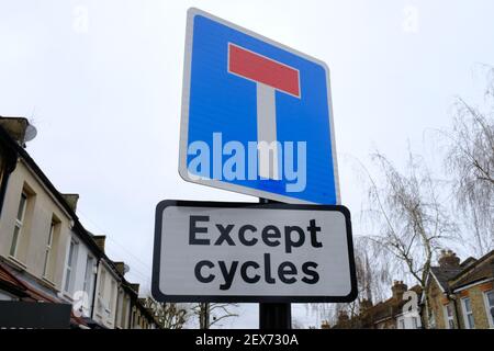 LONDON - 4TH MARCH 2021: A no entry except cycles signpost in East London. Stock Photo