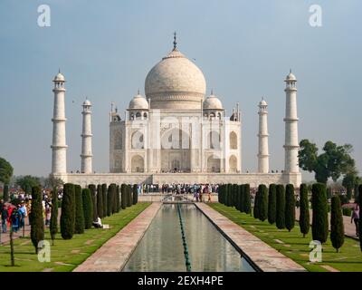 AGRA, INDIA - MARCH, 26, 2019: the taj mahal and fountain as viewed from the main entrance in agra, india on a spring morning Stock Photo