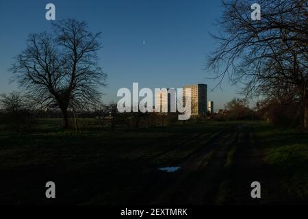 Londra, Italia. 04th Mar, 2021. General view of the Wanstead Flats park in east London. The capital prepares to ease some lockdown measures, as first step of the Government's road map to progressively fully re-open the whole British economy, after the struggle due to the second wave of Coronavirus outbreak. durante London prepares to lift lockdown measures, Servizio in Londra, Italia, 04 marzo 2021 Credit: Independent Photo Agency/Alamy Live News Stock Photo