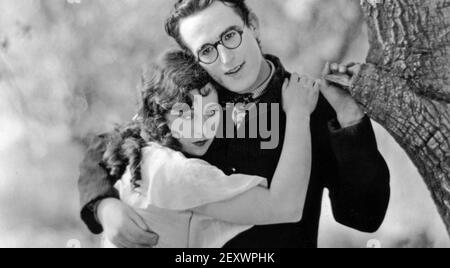 THE KID BROTHER 1927 Paramount Pictures silent film with Jobyna Ralston and Harold Lloyd Stock Photo