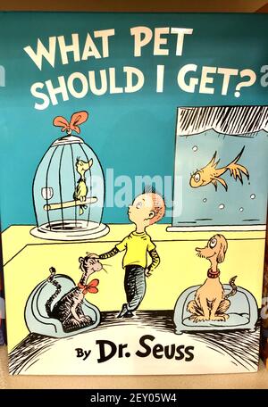 OCEAN SPRINGS, UNITED STATES - Mar 03, 2021: Close-up of children’s book “What Pet Should I Get? By Dr. Seuss Stock Photo