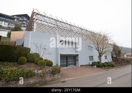 Baiersbronn, Germany. 05th Mar, 2021. The interim restaurant 'temporaire - Schwarzwaldstube' of the Traube Tonbach. The hotel's restaurants got their stars back, which they had lost after a fire in January 2020 in the main building. Credit: Sebastian Gollnow/dpa/Alamy Live News Stock Photo